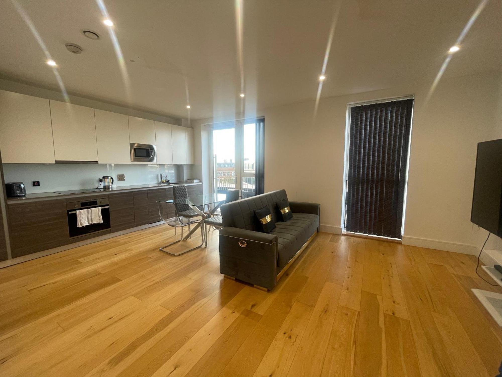 Luxury Top Floor Penthouse Apartment Near Heathrow Londyn Zewnętrze zdjęcie